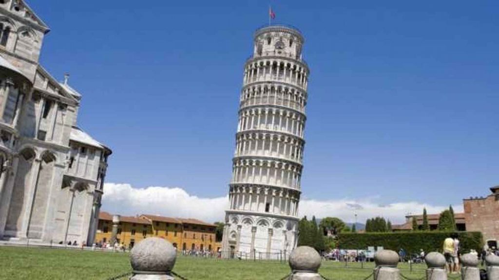 Torre de Pisa desde la que Galileo Galilei hizo su experimento